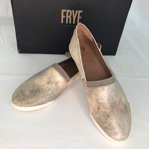 FRYE MELANIE LEATHER LOAFER SLIP ON FLATS Size 6